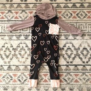 💕RAGS TO RACHES Hearts Limited Edition Valentine Romper-Size 3/4